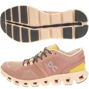 Women’s On Cloud X Mocha Sand size 10